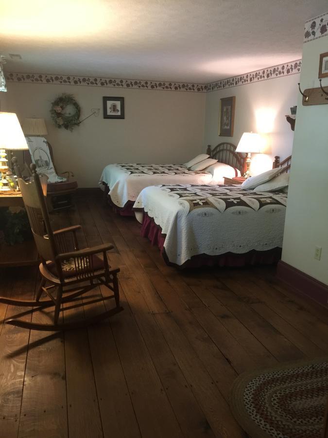 Grapevine House Hotel Winesburg Exterior foto