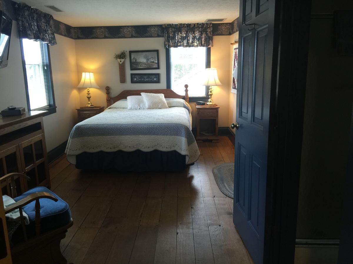 Grapevine House Hotel Winesburg Exterior foto